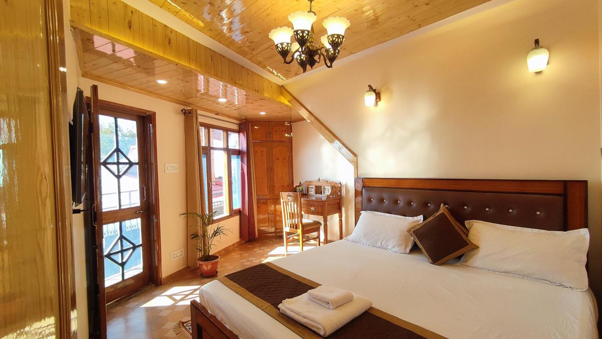 Vintage Woods Inn Shimla Ngoại thất bức ảnh