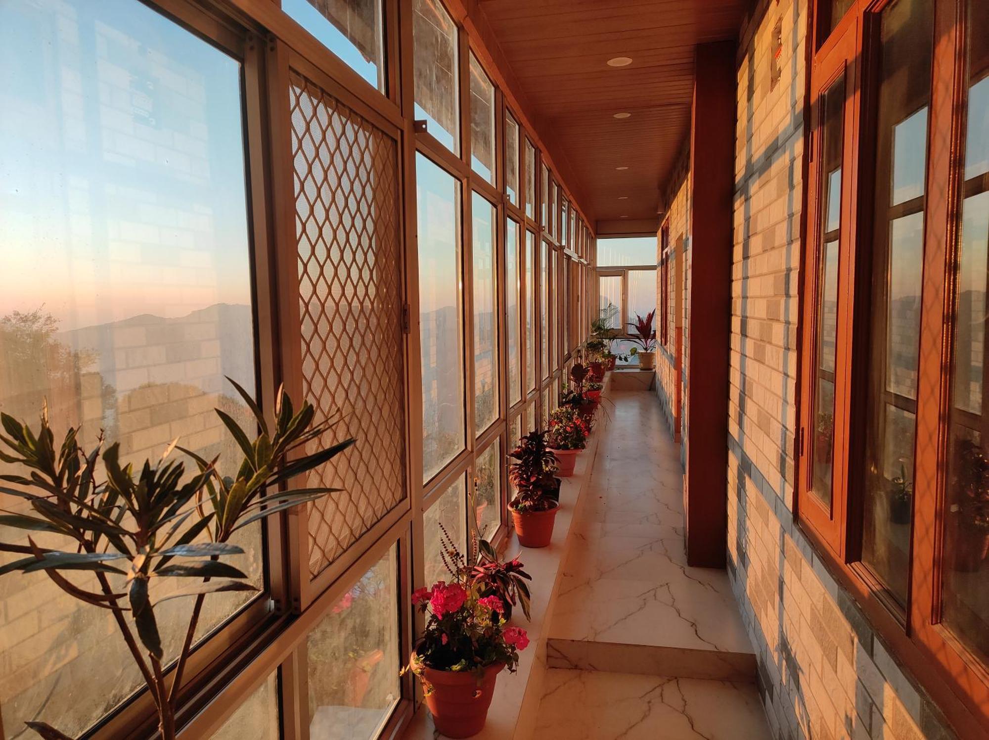 Vintage Woods Inn Shimla Ngoại thất bức ảnh