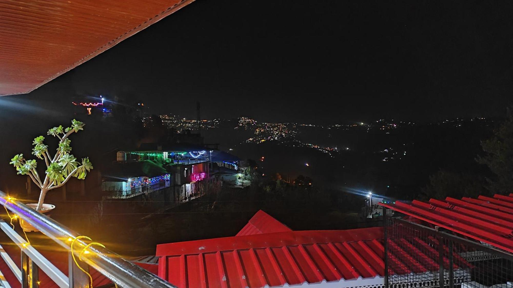Vintage Woods Inn Shimla Ngoại thất bức ảnh