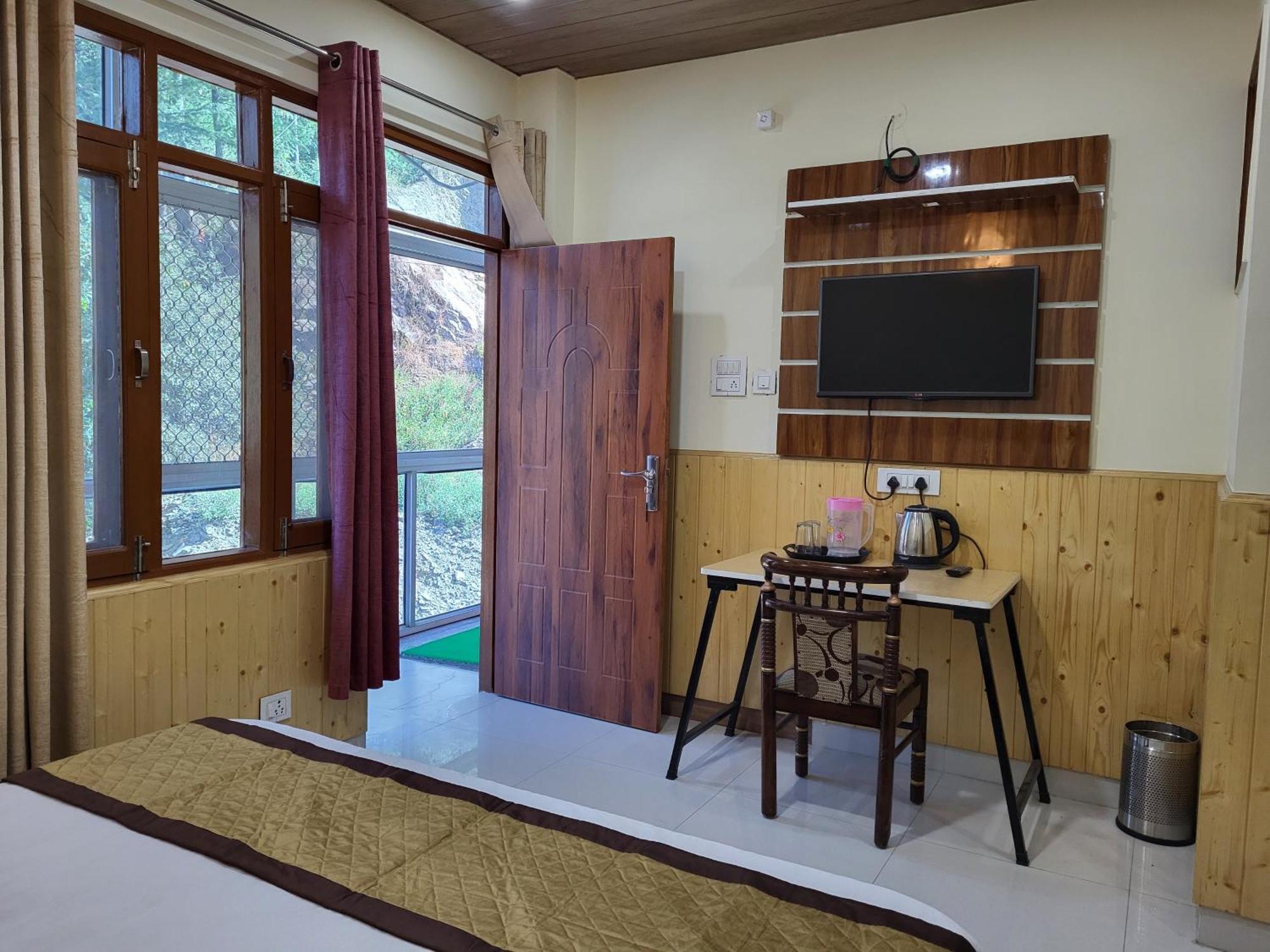 Vintage Woods Inn Shimla Ngoại thất bức ảnh